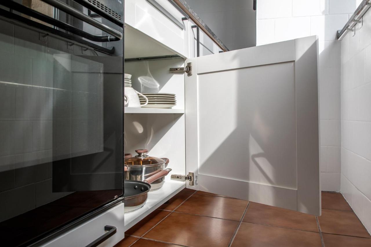 Villa Designer Flat For 4, Heart Of Bucharest, Kitchen Exterior foto